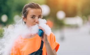 Vaping can seem harmless and appealing to teens. (Photo via Wikimedia Commons.)